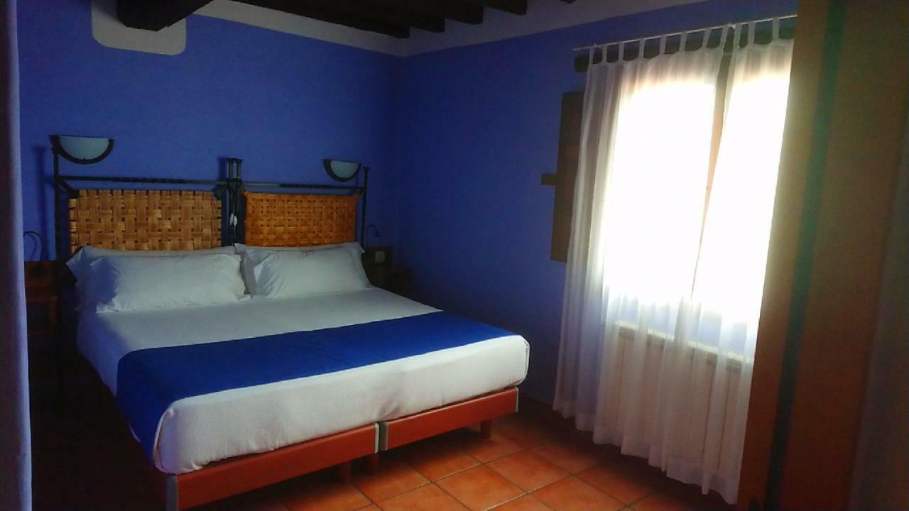 El Canchal De La Gallina - Parking Gratis - Jacuzzi En Privado - Cafeteria - Desayunos - Piscina De Agua Caliente A Partir Del 12 De Abril 2025 แอร์วาส ภายนอก รูปภาพ